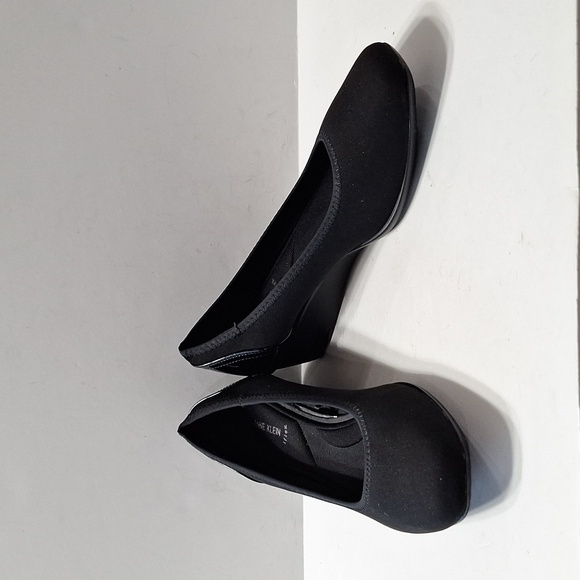 Anne Klein NEW iFlex Black Classic Preppy Capsule Wedge Heel Shoes Size 9 - Picture 10 of 13